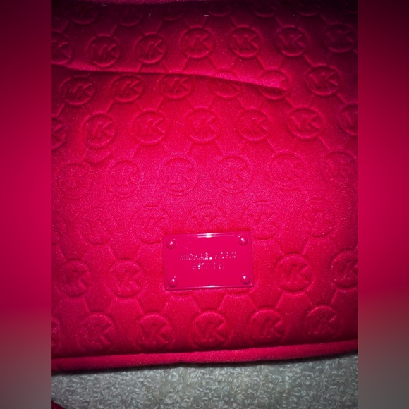 Michael Kors iPad/Tablet crossbody case. - Picture 2 of 4